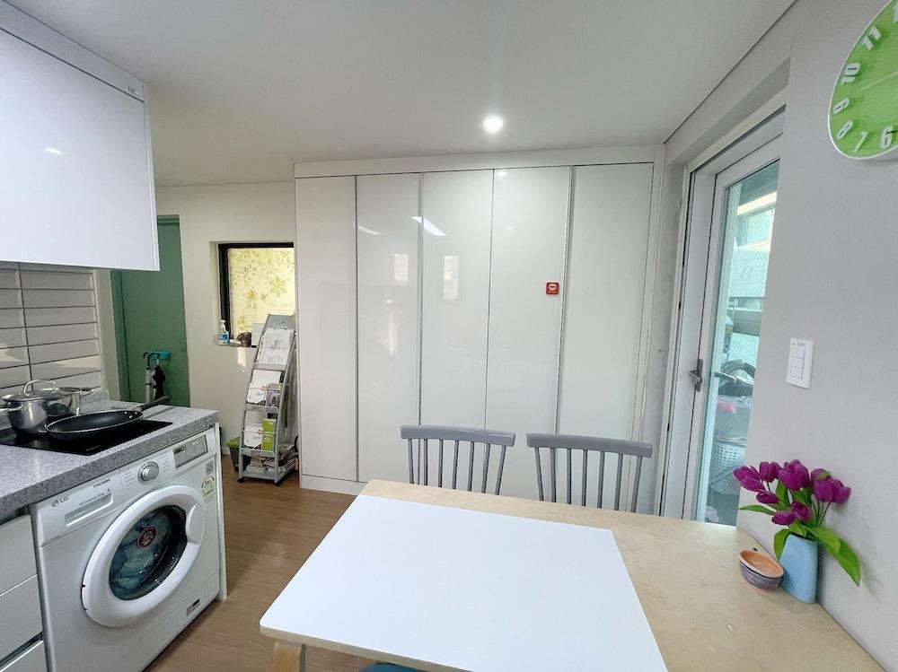 Dream Comfort Seoul Exterior photo