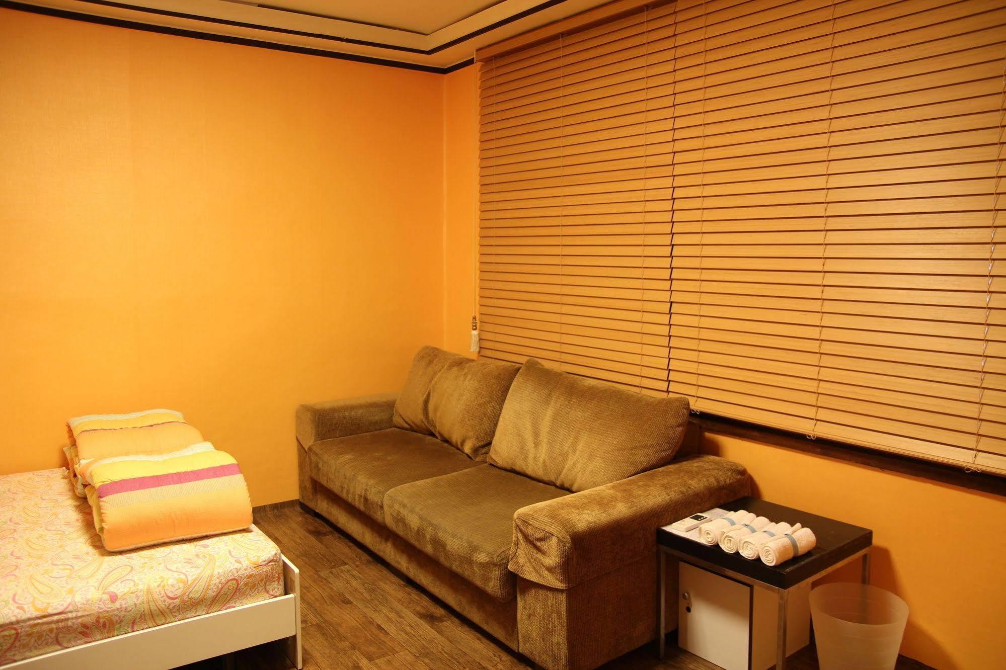 Dream Comfort Seoul Exterior photo
